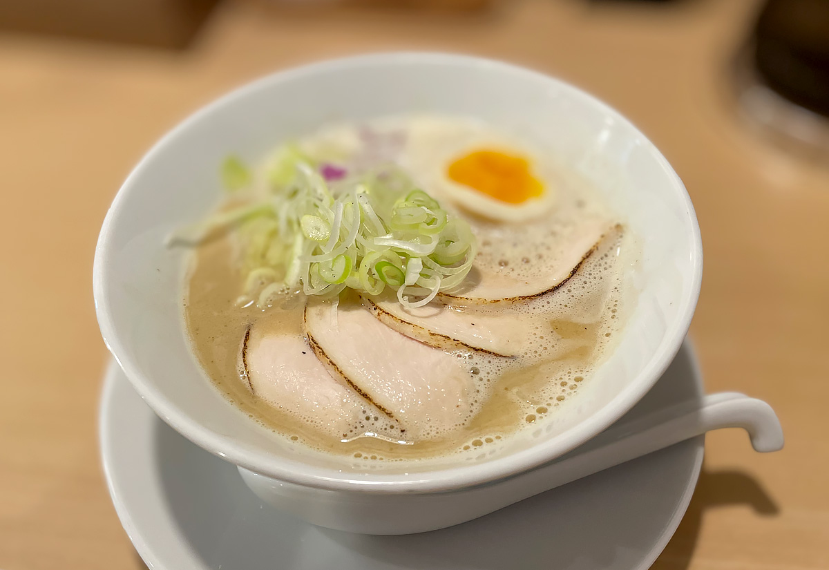 茨木市『イイトコノトリ』美味しい濃厚鶏白湯ラーメンが食べれるお店！大山鶏を使用したチャーシューも絶品です！