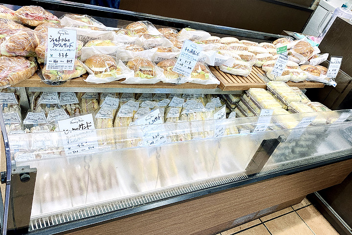 サニーサイド南千里本店のお惣菜パン